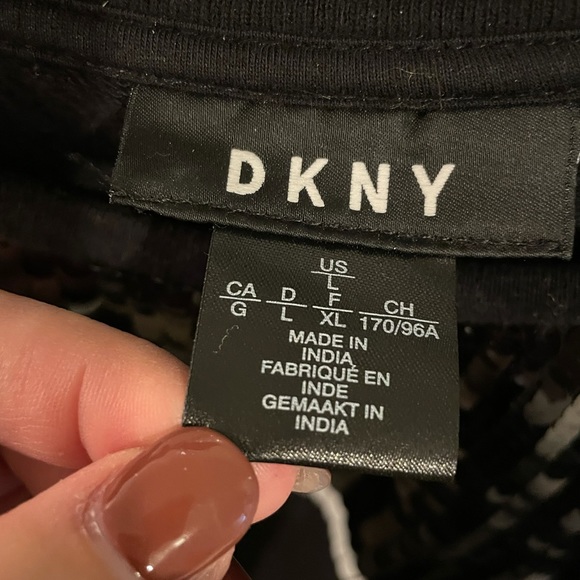WOMENS DKNY SWEATER . Worn once. - Picture 5 of 5